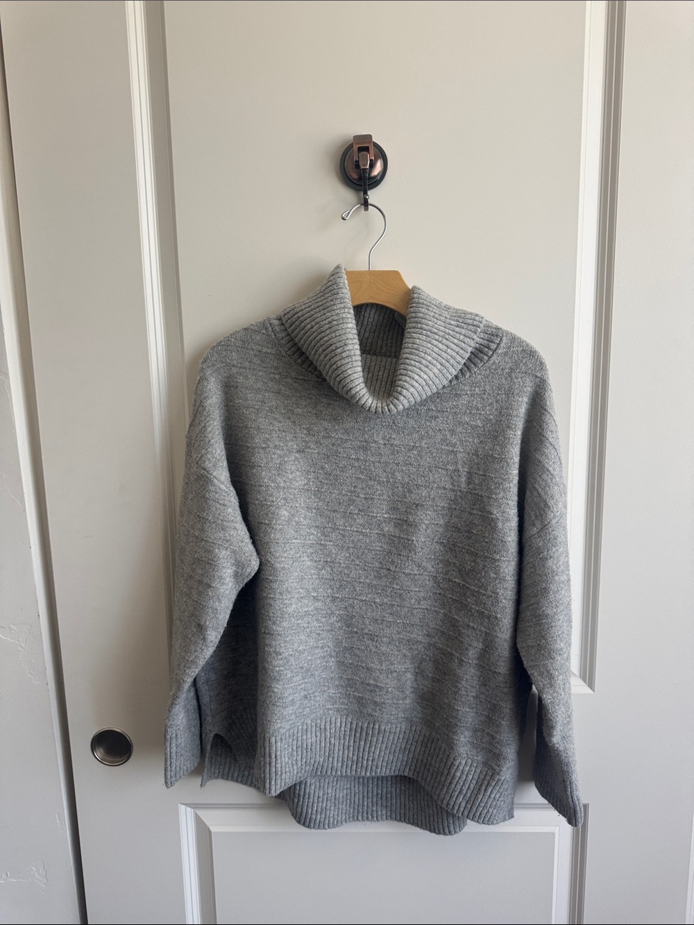 Old Navy Heather Gray Slouchy Turtleneck Sweater